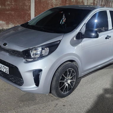 Vendo o negocio Kia picanto del 2022 pintura de fabrica con 47 mil kilómetros - Img 86262104