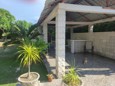 ⛱️🌞casa con piscina de 3 habitaciones a media cuadra del Mar en Bocaciega. Whatssap 5 2959440 - Img 63902175