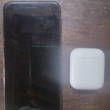 Iphone 7 plus edición limitada con los audífonos también me ajusto - Img 122978577