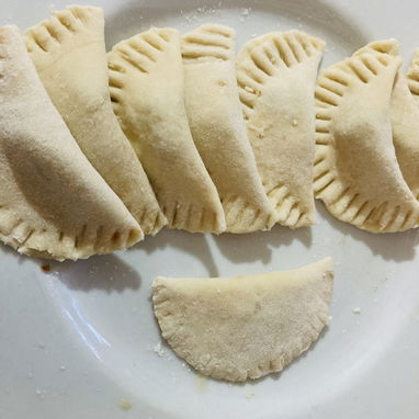 Crujientes empanadas - Img 119886106