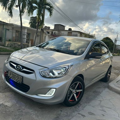 Vendo o negocio yhunday accen del 2012 automático muy bueno - Img 102545251