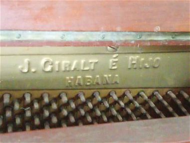 PIANO VERTICAL J. GIRALT É HIJO (EN BUEN ESTADO) - Img 68138208