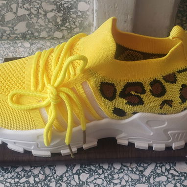 Tenis nuevos - 4/6
