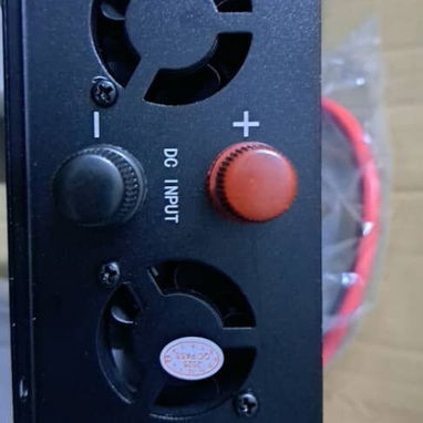 Se vende inversor  de 12 volt  220 - 4/4