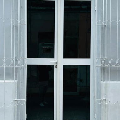 Llamar 📞📞 Marquetería aluminio todo tipo de trabajo, Varios modelos de cristales mensajeria incluida hasta su casa 🛻 - Img 126057323