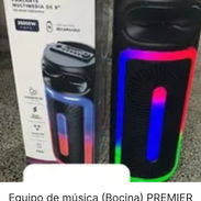 Bocinas de Bluetooth, memoria recargables con micrófono - Img 50587402