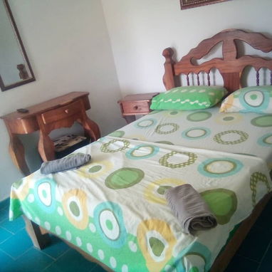 🏤Casa de renta con paneles y 9 hab para 21 personas. Minimo a reservar 5 hab/50 usd cada una. House for rent. BC-002 - 9/10