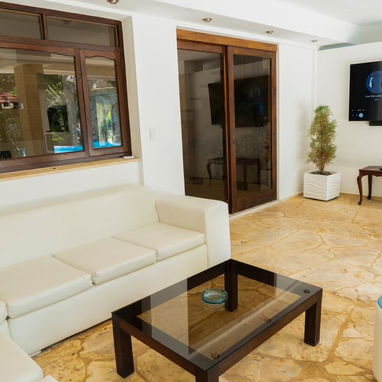 💎 Alquiler de lujo en Siboney | Casa exclusiva con piscina - Img 115763060