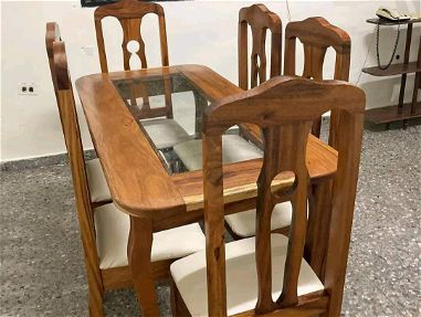 Comedor de madera de 4 sillas es nuevo y con muy buena terminación y garantía y transporte incluido - Img 67017012