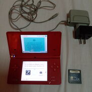 ‼️Vendo Nintendo DS con cargador y un juego, el táctil de la pantalla de abajo le funciona bien - Img 45422896