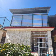 #255 🏠 Casa independiente de 2 Plantas en La Lisa Reparto Elena 📢 Se deja con negocio de HogDogs funcionando y paneles - Img 58181188