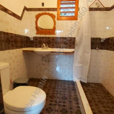 RENTA hostal de 4 habitaciones con Qba Hostin en PLAYA LA BOCA, TRINIDAD. - 4/10