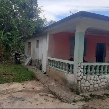 casa en san agustin,,,2 cuarto 1 bano,,,todo placa,buenas cond, - Img 121646830
