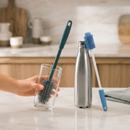 Cepillo multiusos para fregar vasos y botellas - Img 57638500