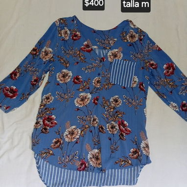 Camisetas de colores, sueter talla m 500 pesos, entre otros - 2/6