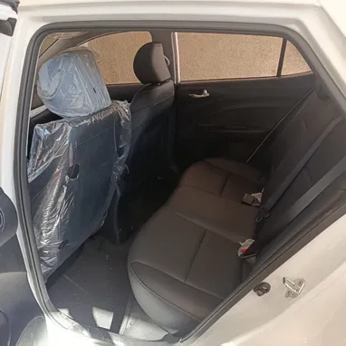 Vendo o negocio, Kia Stony, 2025, 0 km con 4000 km nada más - Img 114008238