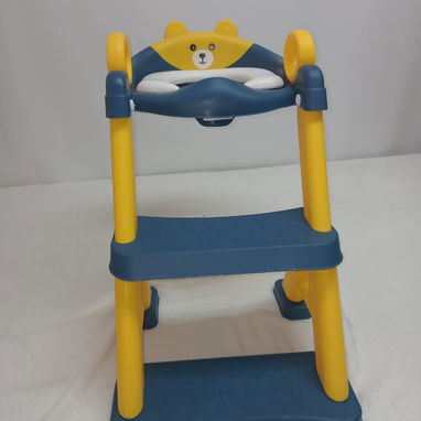 ESCALERA CON ASIENTO REDUCTOS DE INODORO INFANTIL, ENTREGA DE FACTURA, VARIEDAD DE ÚTILES DEL HOGAR, ETC - Img 123076111