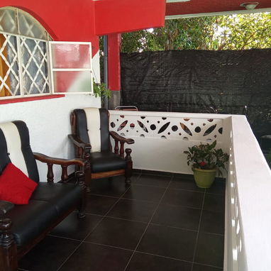 Renta de casa en la playa con piscina en Guanabo. Alquiler de casa con piscina en la playa Guanabo a 4 cuadras de la pla - Img 125458908