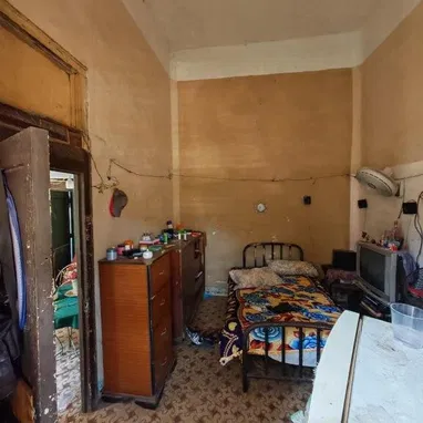 San Rafael y Escobar,Apto Colonial,1er Piso,2 Balcones a 2 Calles Diferentes, Varios Ventanales,2/4 Originales ,Sala,Sal - 6/8
