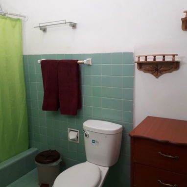 Se alquila y no quitan la corriente cerca Hospital Ameijeiras - Img 124222562