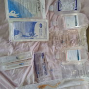 Sonda vesícal, suero , equipos de suero , Jeringuilla,guantes ,cánula nasal, entre otros - Img 56368986