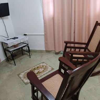 Excelente Casa disponible para Renta en Playa. Amplia experiencia con diplomáticos y empresarios. 535 9424442 - Img 122977286