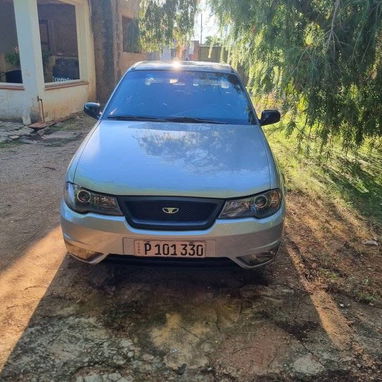 En venta Daewoo cielo hecho Nexia 2014 - 3/6
