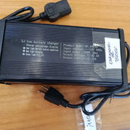 Cargador para Triciclo Eléctrico 72V – 87.6V / 15A - Img 57190842