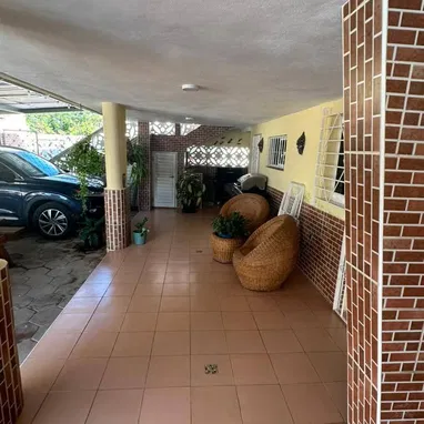 Casa en Guanabo a 2 cuadras de la playa - Img 109593288