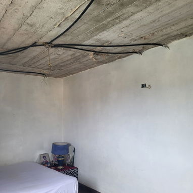 #250 APARTAMENTO EN ALTOS LUYANÓ, 10 DE OCTUBRE 🏠 4 habitaciones, 2 baños, tel fijo, tanques elevados, Gas de la calle. - 10/10