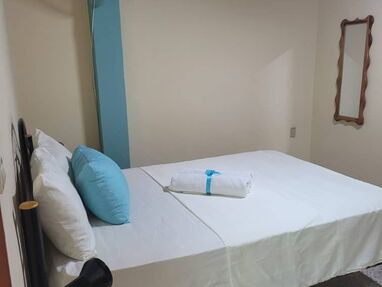 Confortable y céntrico hostal en Cienfuegos.  Llama AK - Img 63520449