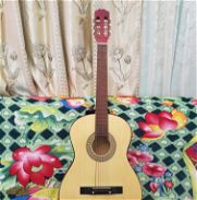Guitarra con cuerdas de acero + Juegos de Cuerdas y Pua - Img 45760248