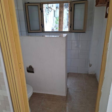 Vendo casa independiente techo libre viga y losa 3/4 2 baños 32000 - Img 123824639