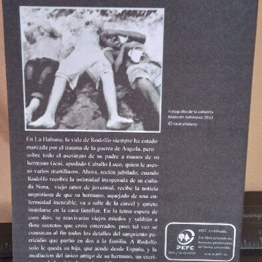 Se vende el libro MORIR EN LA ARENA deLEONARDO PADURA - Img 123003716