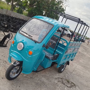 Tengo estos triciclos en venta trató presencial nada de zelles efectivo buenas oferta tú mejor compra aquí 👇👇👇🙏❤️ - Img 122764282