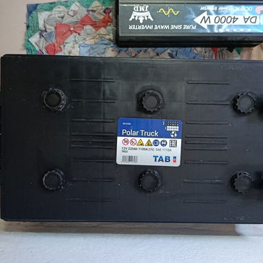 Kit de inversor con baterías - 3/4