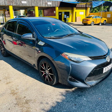 Vendo o negocio toyota corolla del 2017 - Img 105694432