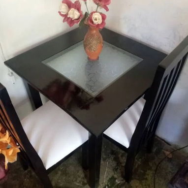 Mesa y Sillas de Madera - 3/4