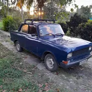 Moskvitch Listo para traspaso , chapisteria recién hecha , motor reparado y cuenta con motor de respuesto. - Img 55872763