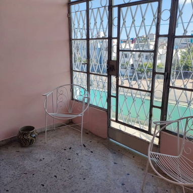 Playa 31 y 42. Rento apto de 3 cuartos y 2 baños. Terraza a la calle. Alquiler Lineal Garantizado. Se aceptan niños - Img 116460203