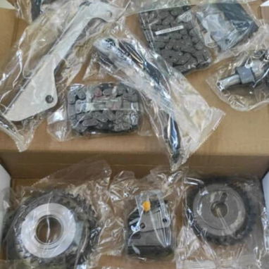Vendo set distribución Nissan b13 twingcam 16 válvulas y otras piezas.  52689763/50756821 - 4/5