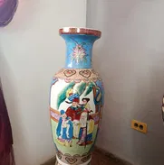 Vendo elefante y jarrón chino de porcelana 300 usd - Img 49854885