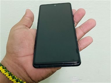 Samsung S20 FE - Img main-image