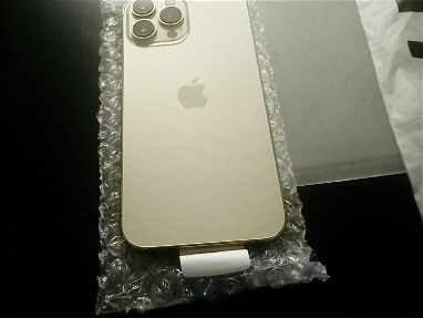 iPhone 13 Pro Max dorado 256GB nuevo - Img main-image