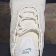 Tenis blancos originales de marca - Img 45526238