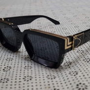 Gafas Louis Vuitton, Millonarias, por cantidad $2000 mn a partir de 10, por unidad $ 3000 mn , escríbeme al WhatsApp - Img 57236512