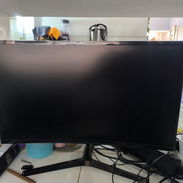 Monitor curvo - Img 58113439