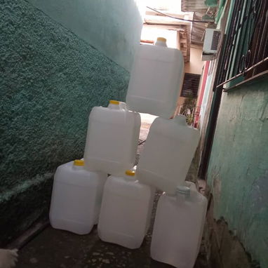 Porrones de 20 litro a estrenar - 2/2