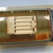 Cargador de pilas AA AAA - Img 57823064
