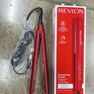 PLANCHA de pelo Revlon de titanio con 10 ajestes de temperatura - Img 58122031